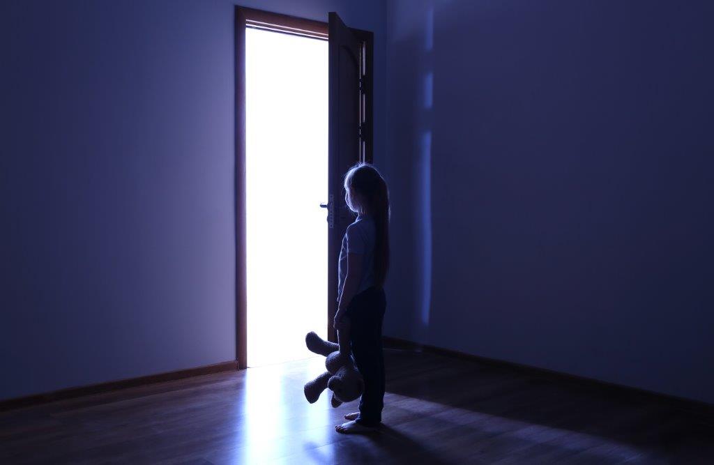 TROUBLES DU COMPORTEMENT PENDANT LE SOMMEIL/SOMNAMBULISME