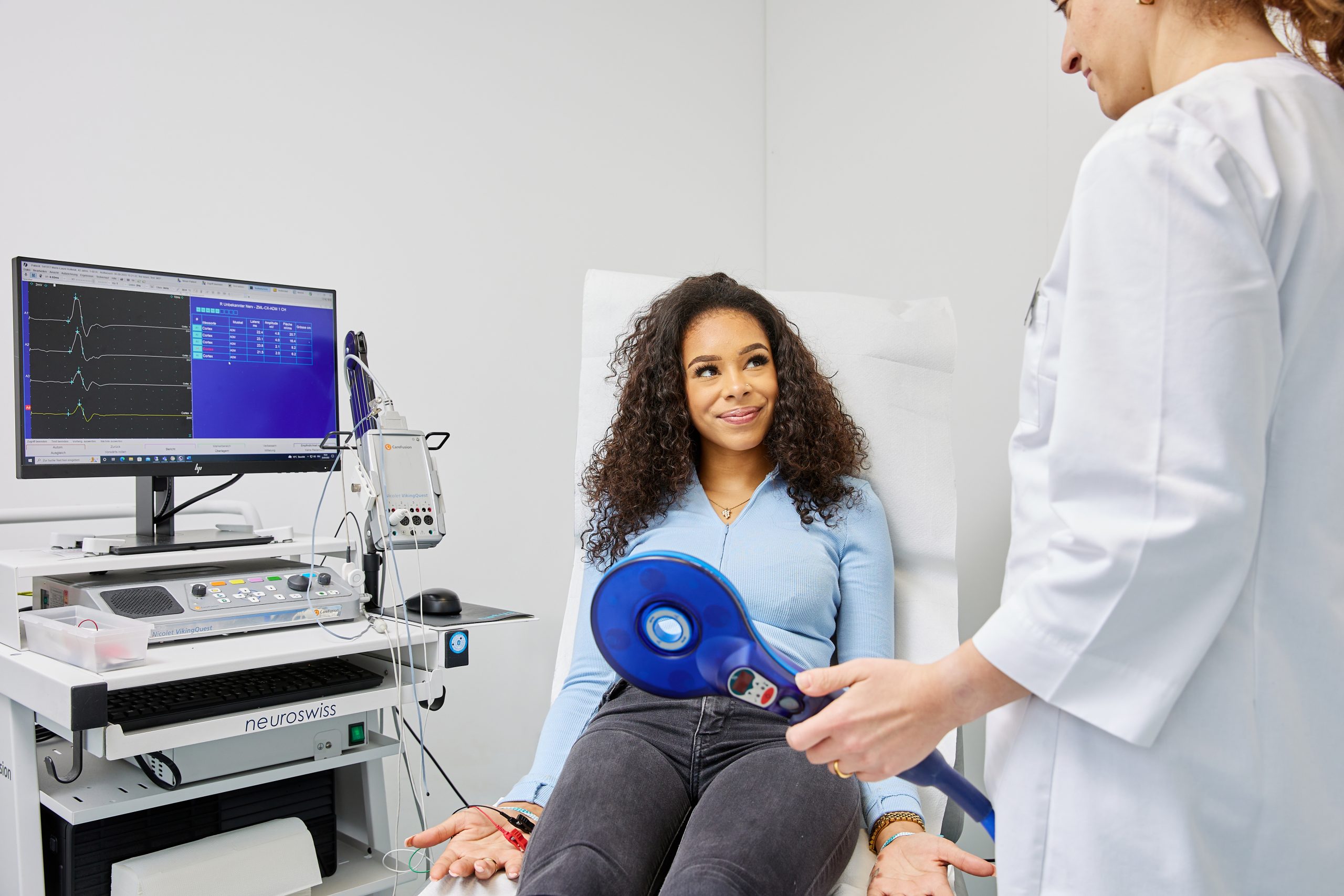 POTENTIELS ÉVOQUÉS VISUELS (PEV)